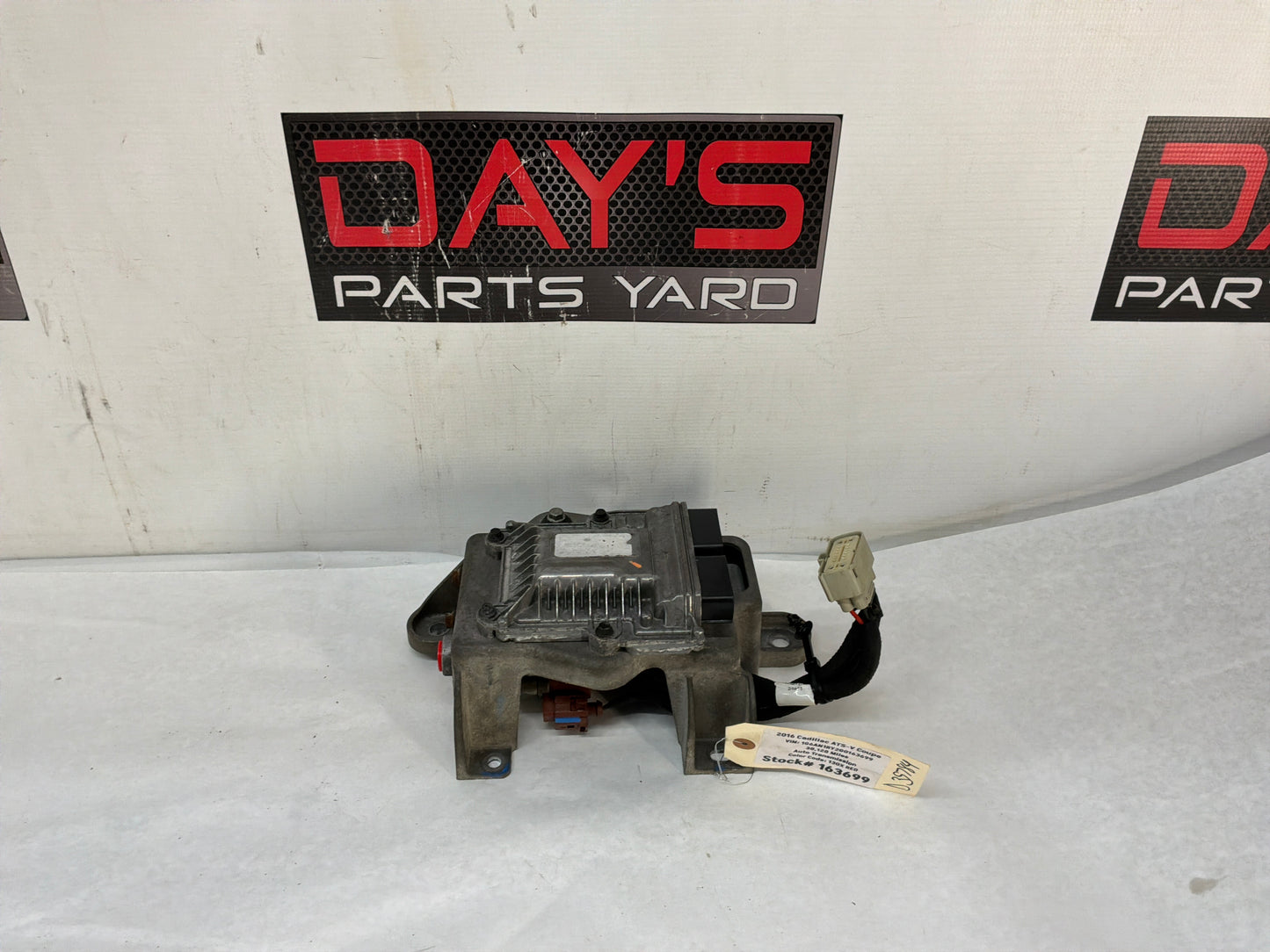 2016 Cadillac ATS-V Coupe Rear Differential Pump Actuator Lock Control Module OEM