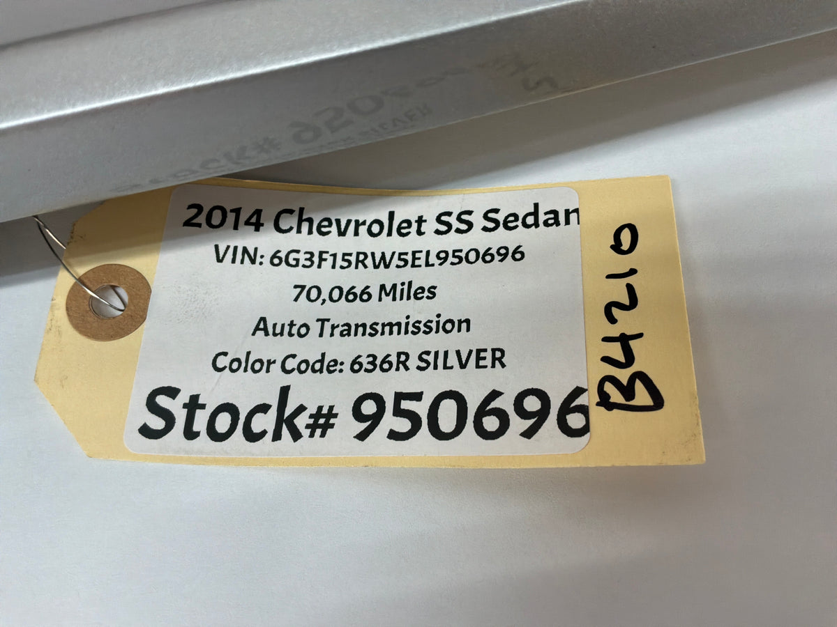 2014 Chevy SS Sedan Trunk Deck Lid Spoiler Wing White OEM