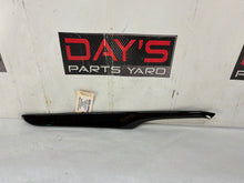 Lh door trim - Day's Parts Yard