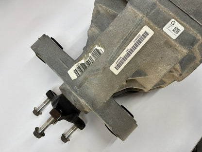 2014 Chevy SS Sedan Rear End Axle Carrier Rearend Diff Differential 3.27 LSD OEM