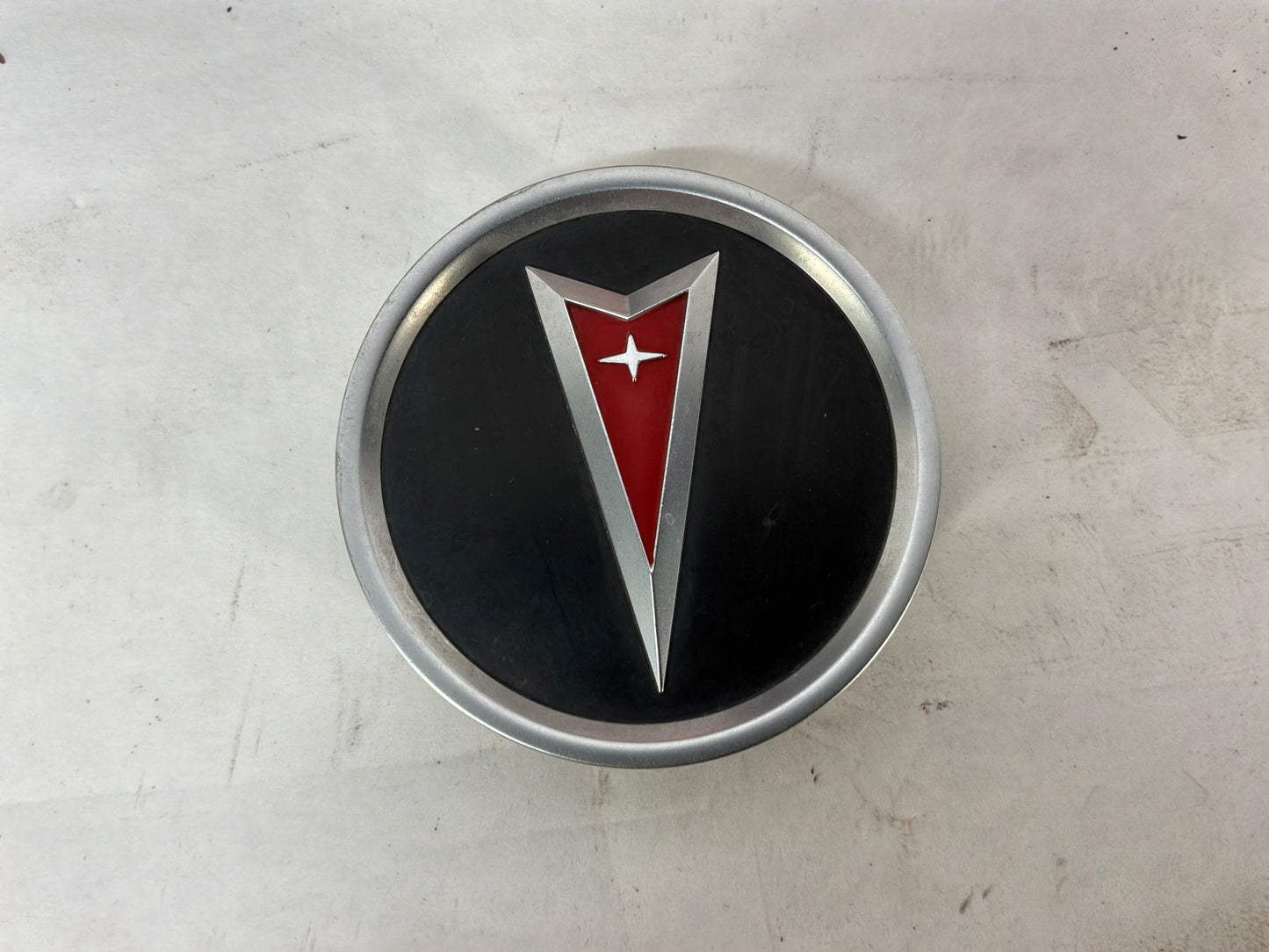 2005 Pontiac GTO Wheel Center Cap OEM