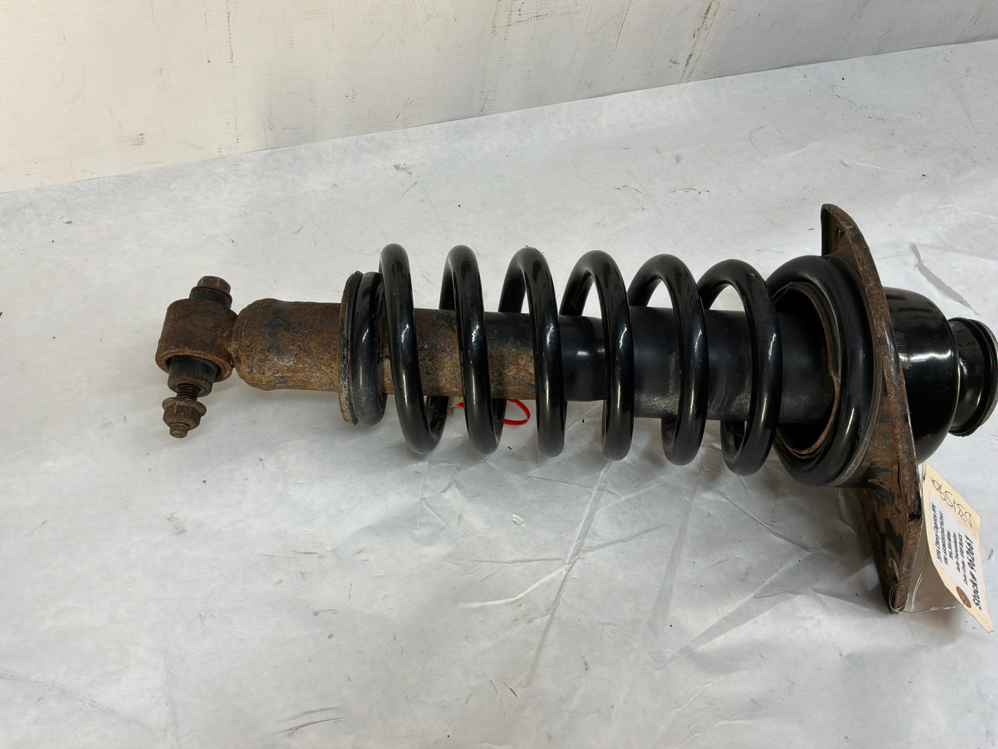Rh rear shock - Day's Parts Yard