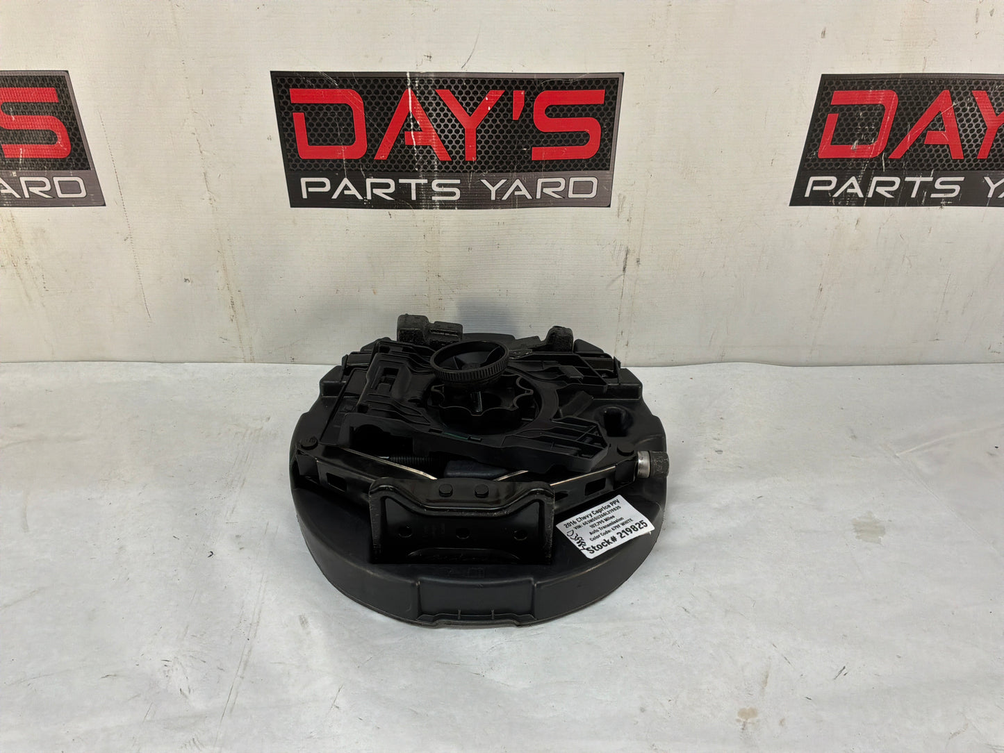 2016 Chevy Caprice PPV Spare Wheel Tire Jack Package Tool Kit OEM