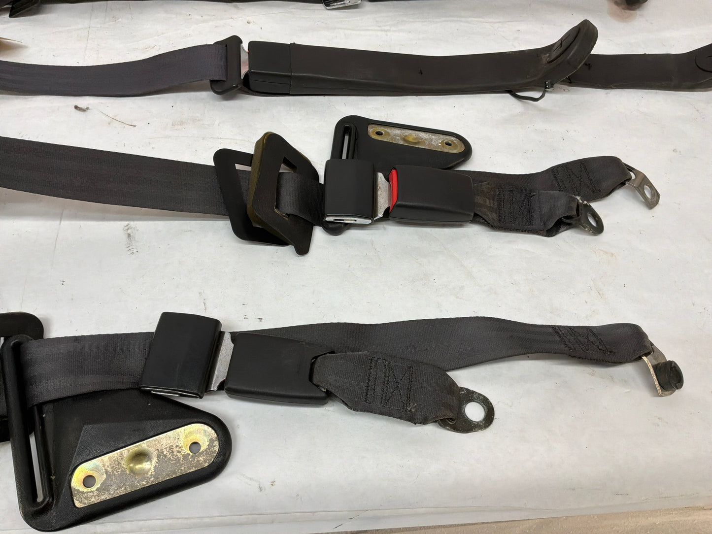 2002 Pontiac Trans Am WS6 Front & Rear Seat Belt Seatbelt Buckle Retractors OEM