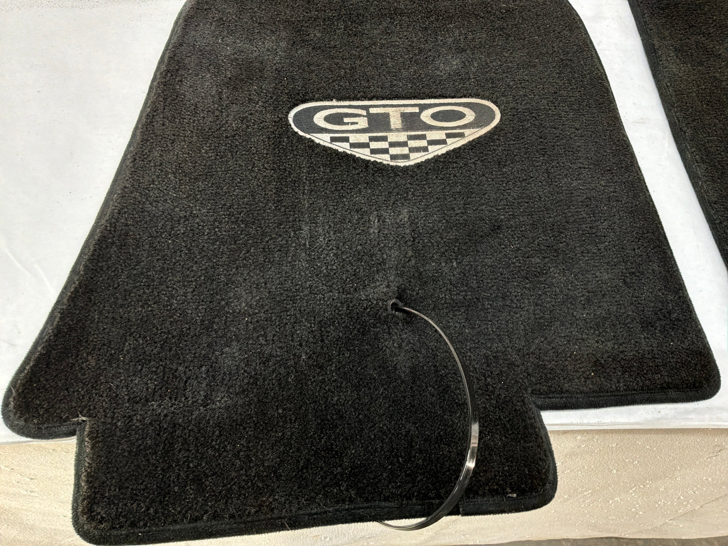 2004 Pontiac GTO Lloyds Embroidered Front Floor Mats