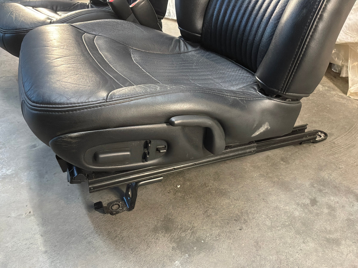2002 Chevy C5 Corvette Convertible Seats RH & LH Front Black Leather Seats OEM