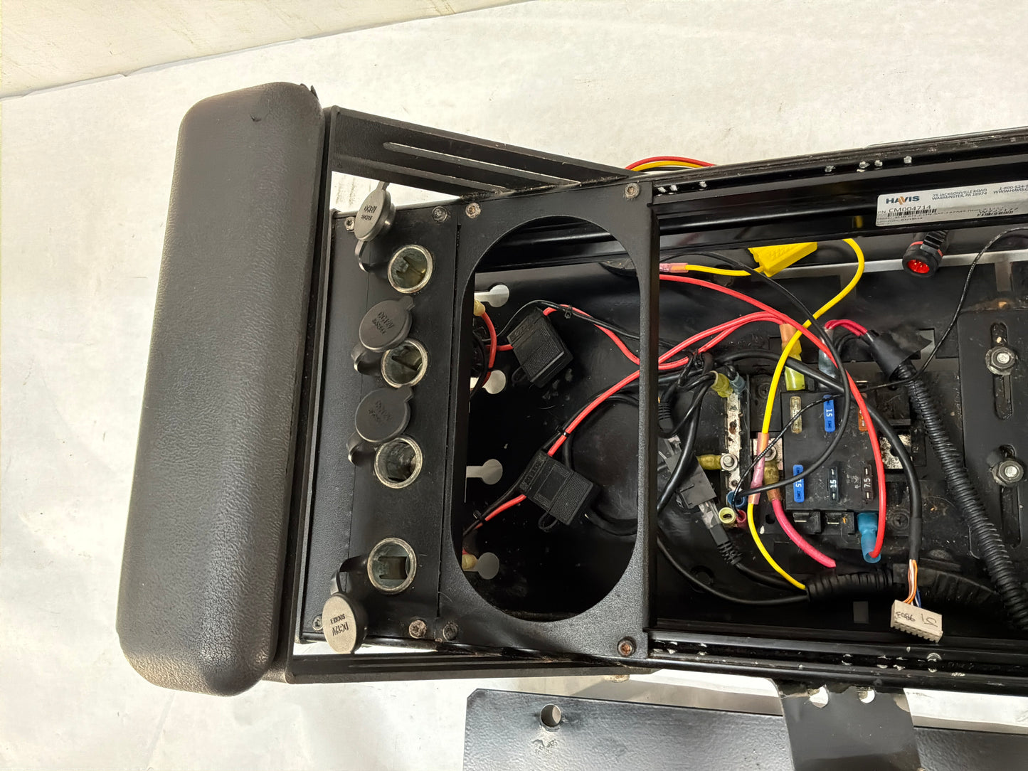 Center console - Day's Parts Yard