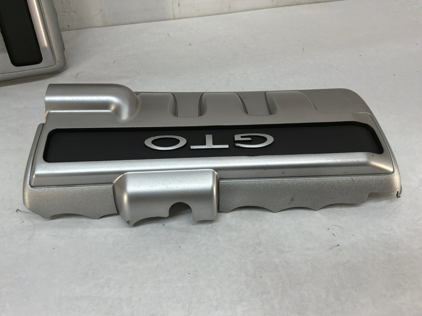 2006 Pontiac GTO RH & LH Engine Motor Intake Manifold Coil Covers Set OEM