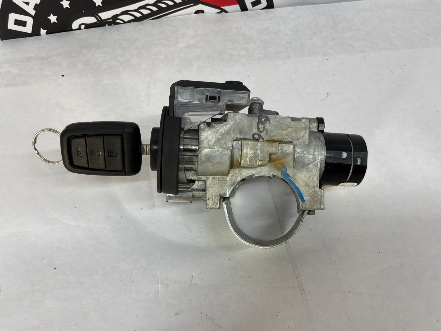 2011 Chevy Caprice PPV Ignition Switch Lock Housing Assembly w/ Key Transmitter OEM