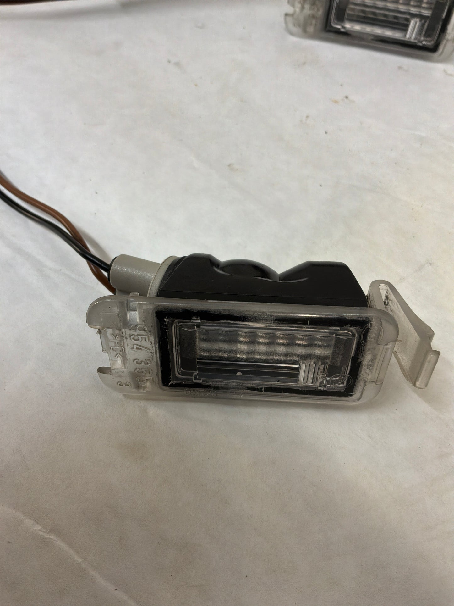 2004 Pontiac GTO License Plate Tag Lights RH & LH OEM