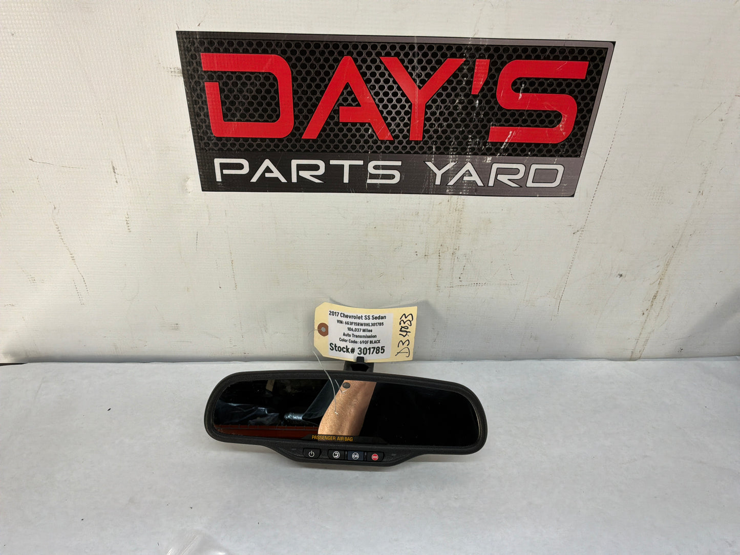 Rear view mirror - Day's Parts Yard