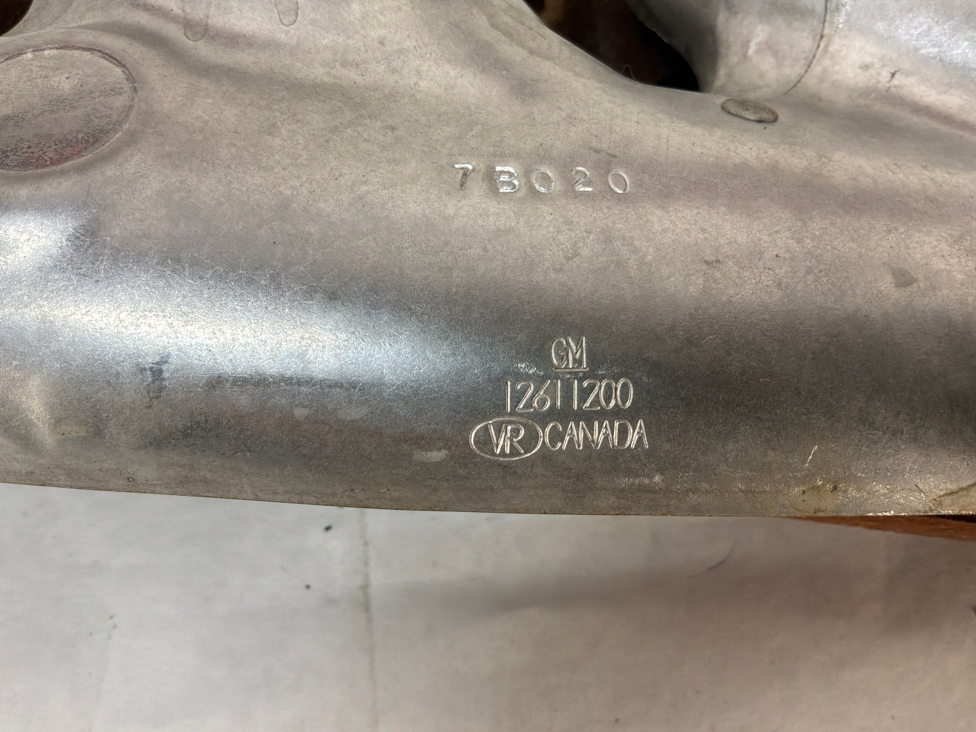 Exhaust manifold - Day's Parts Yard