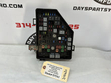 2011 Chevy Caprice PPV Engine Motor Bay Fuse Box Block OEM