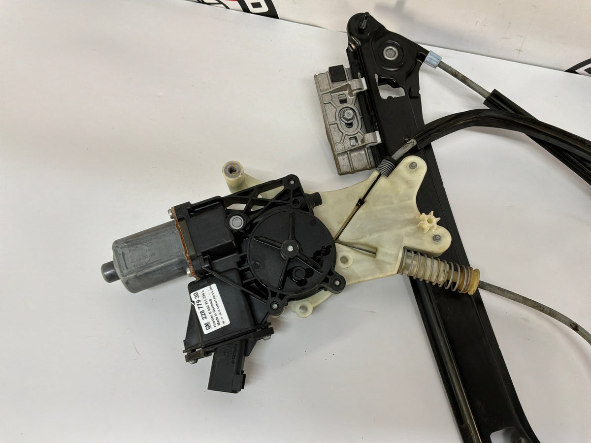 2015 Chevy Camaro SS 1LE RH Passenger Front Window Regulator Motor OEM