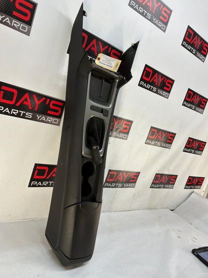 2015 Chevrolet Camaro SS 1LE Complete Center Console Arm Rest OEM