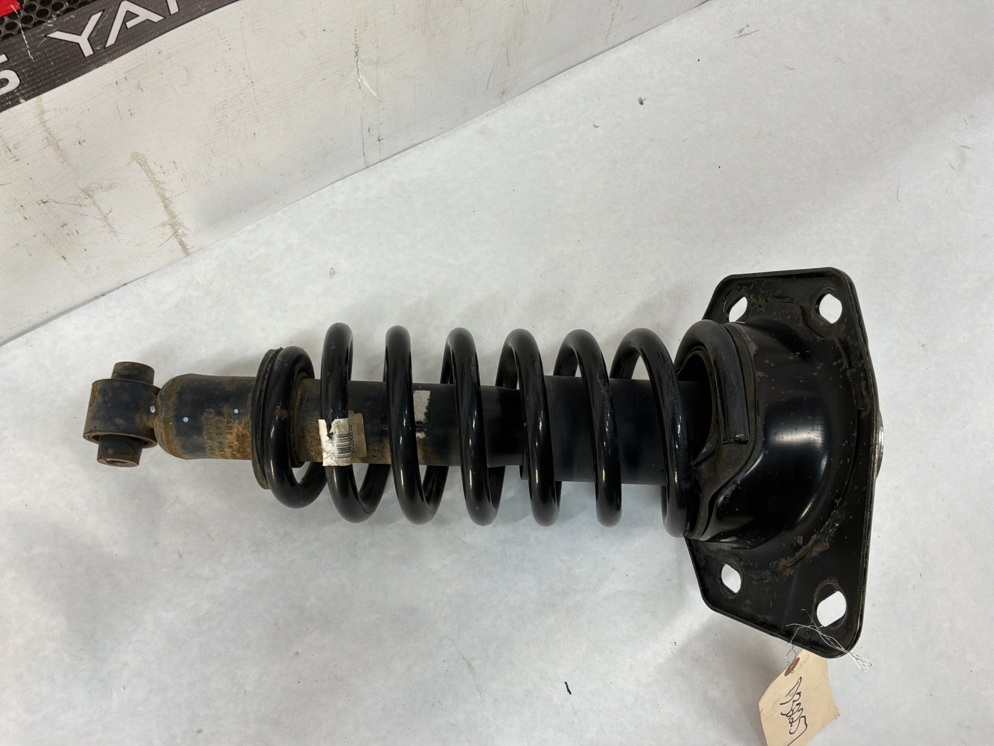 Rear strut - Day's Parts Yard