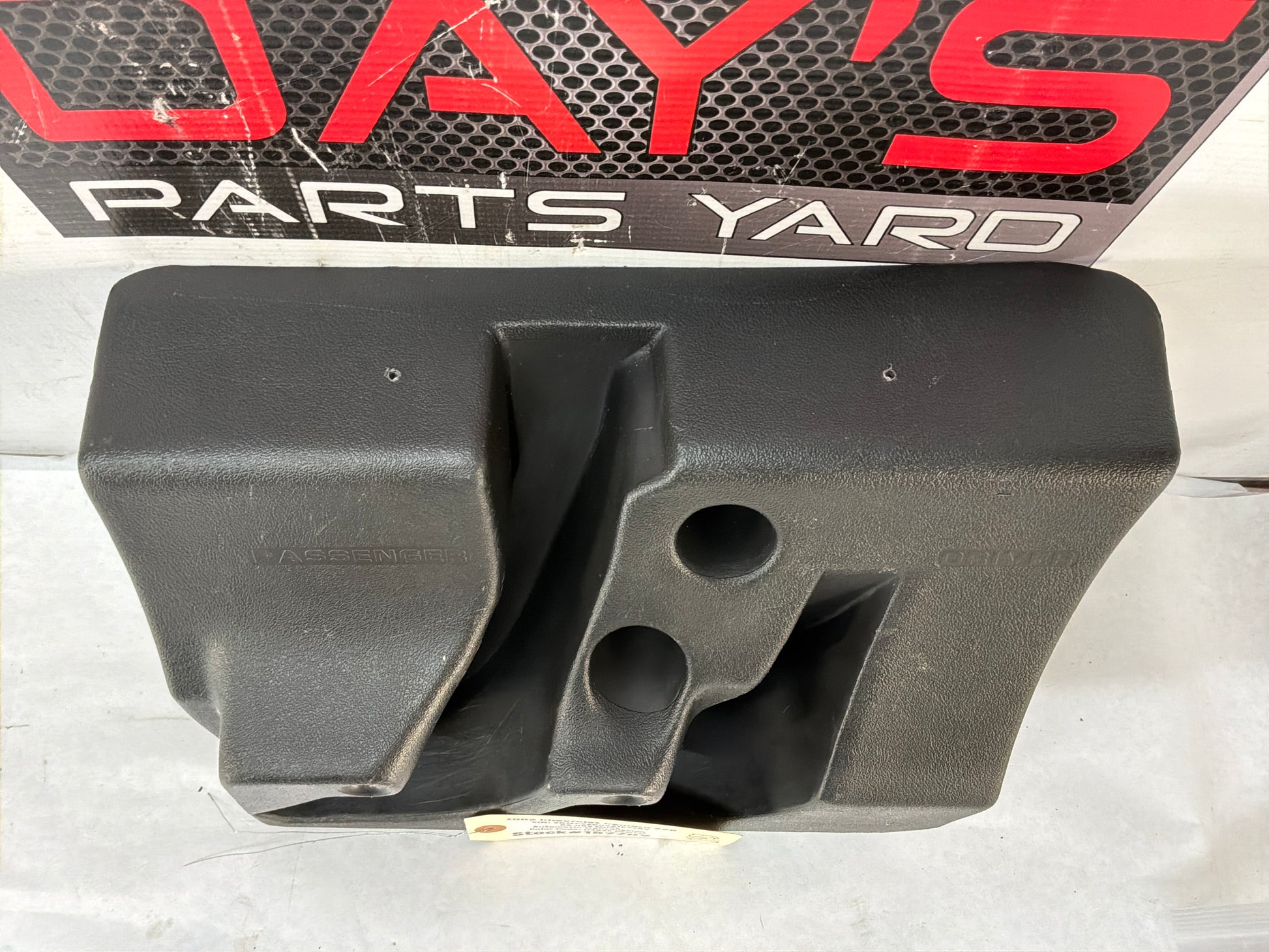 T top holder - Day's Parts Yard