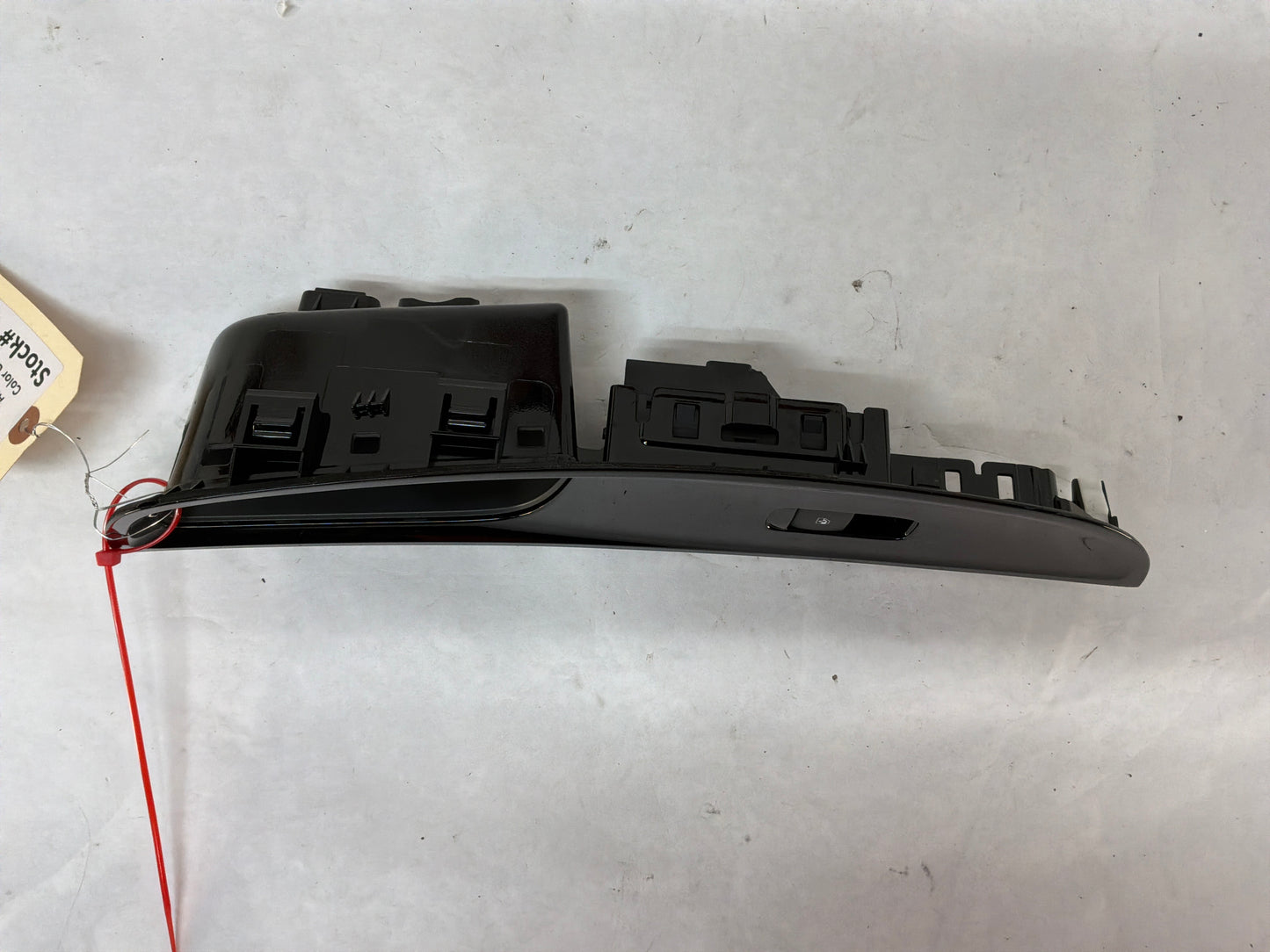 2015 Chevy SS Sedan Front RH Passenger Door Panel Window Switch OEM