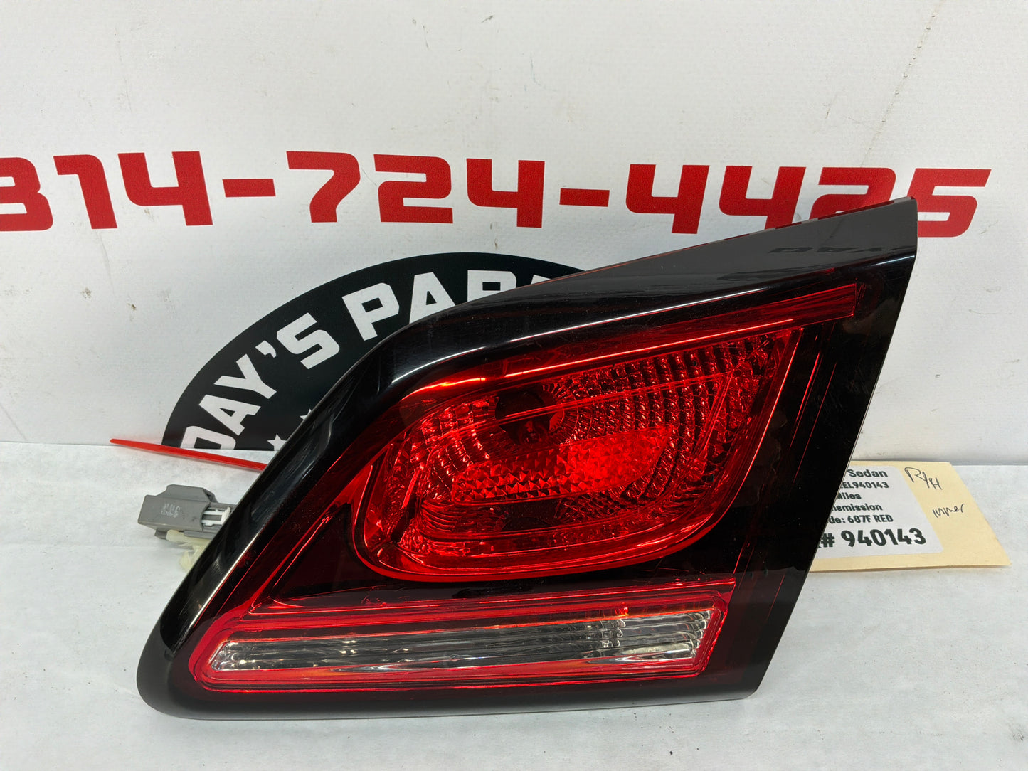 2014 Chevy SS Sedan RH Passenger Inner Tail Light Taillight Lamp OEM