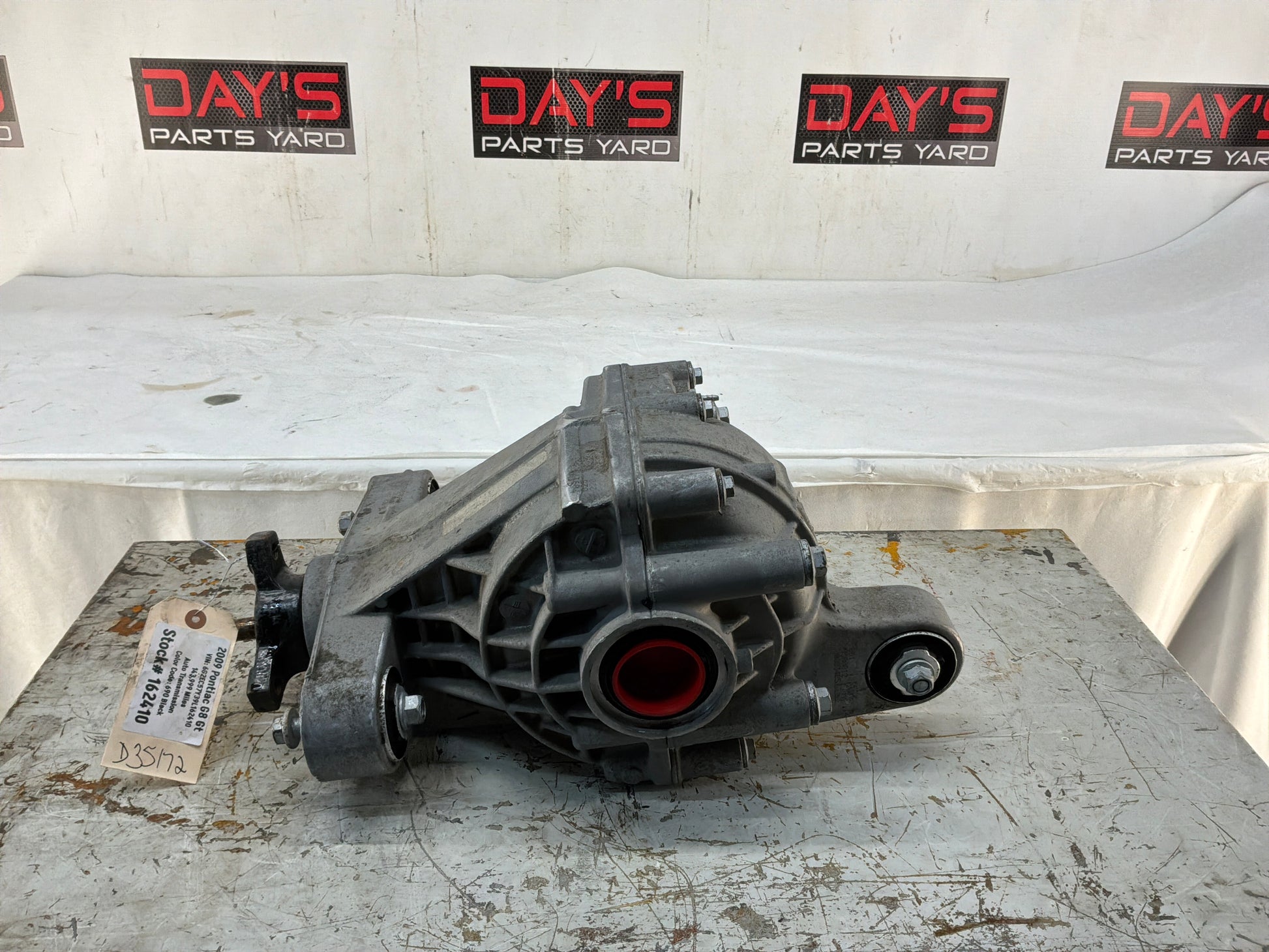 Rear differential - Day's Parts Yard