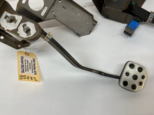 2006 Pontiac GTO Manual Transmission Pedal Assembly OEM