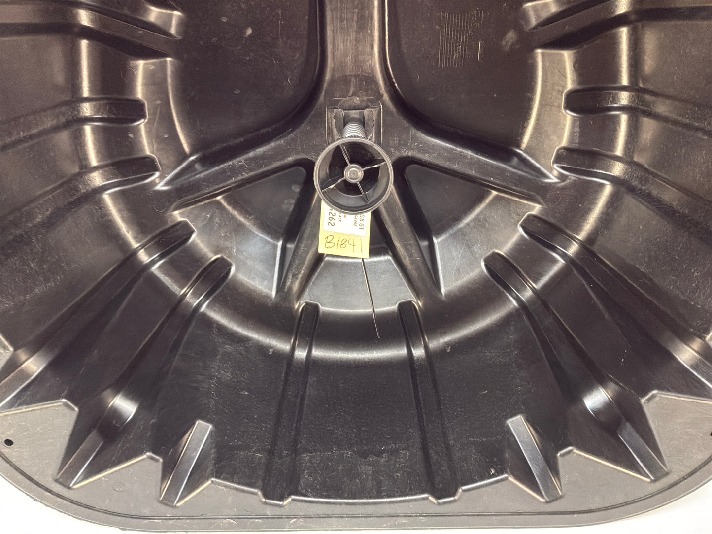 2009 Pontiac G8 GT Spare Tire Tub