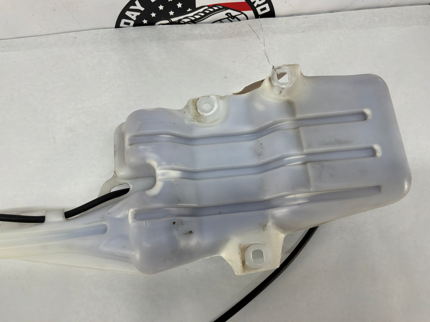2015 Chevy Camaro SS 1LE Windshield Wiper Washer Reservoir Tank Bottle OEM