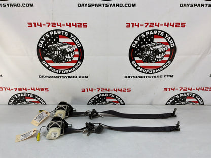2015 Chevy Camaro SS 1LE RH & LH Front Seat Belts Seatbelts Retractors OEM