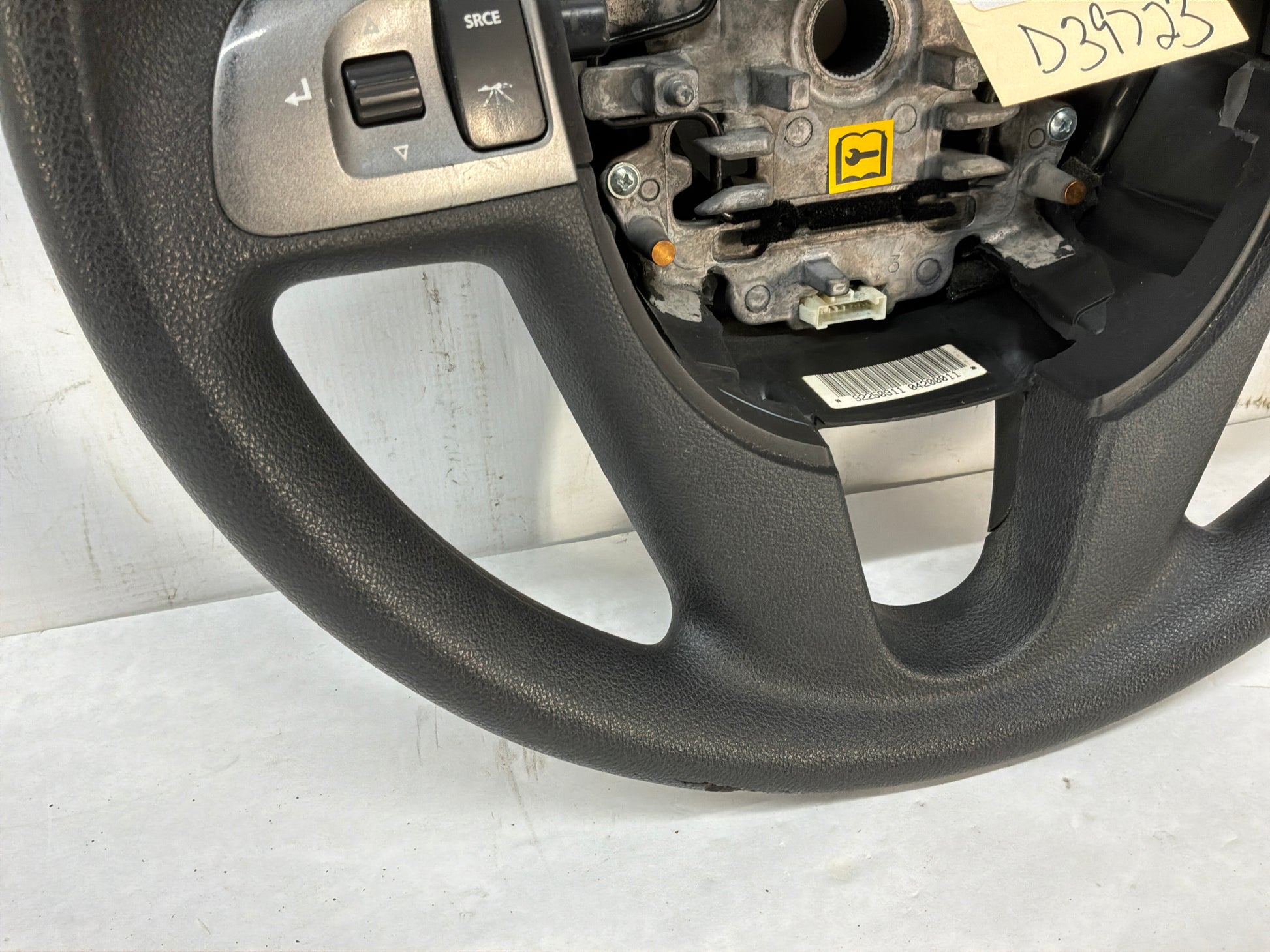 Steering wheel - Day's Parts Yard