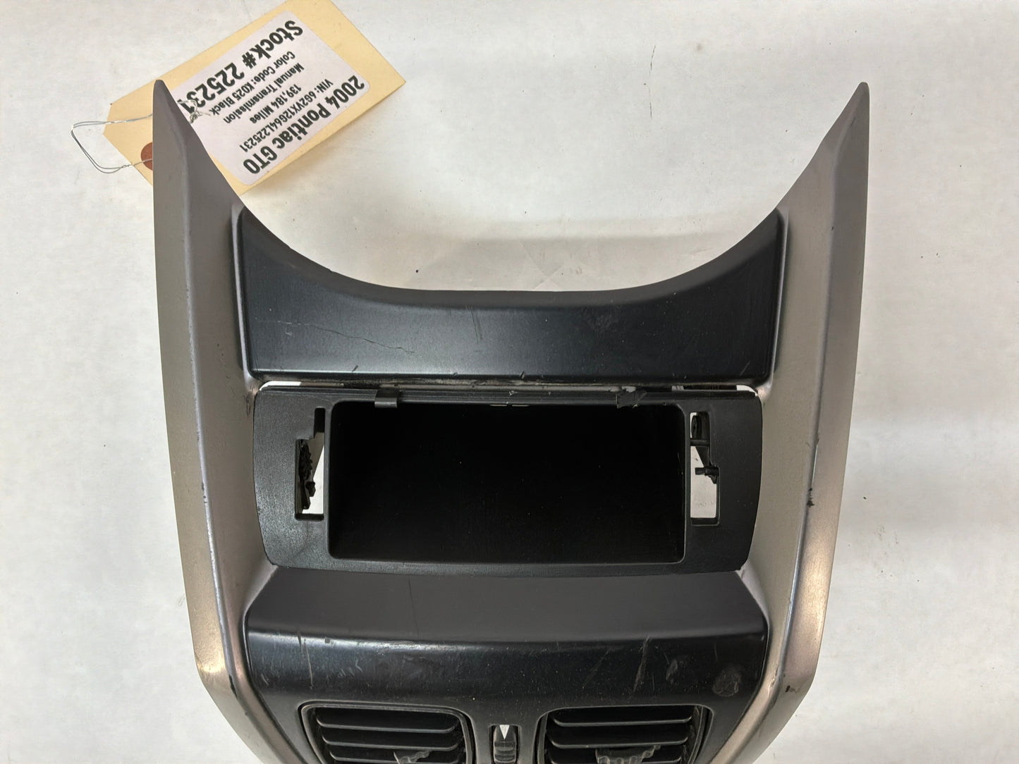 2004 Pontiac GTO Center Console Rear Air Vent Outlet Cover OEM