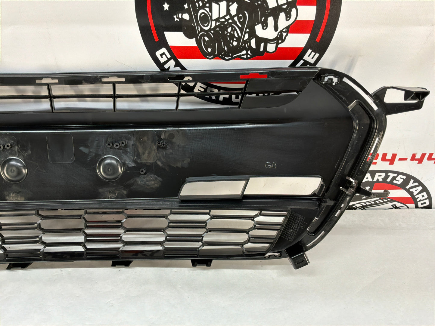 2016-2017 Chevy SS Sedan Holden VF Series 2 Front Lower Grille Bumper Honeycomb Insert NEW OEM