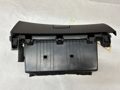 Glove box - Day's Parts Yard