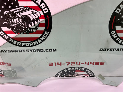 2014 Chevy SS Sedan RH Passenger Front Door Window Glass OEM