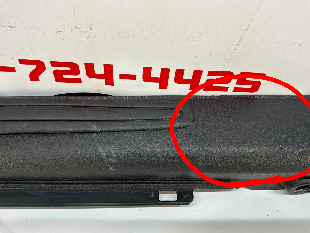 2006 Pontiac GTO RH Passenger Interior Sill Carpet Retainer Trim Cover Panel OEM