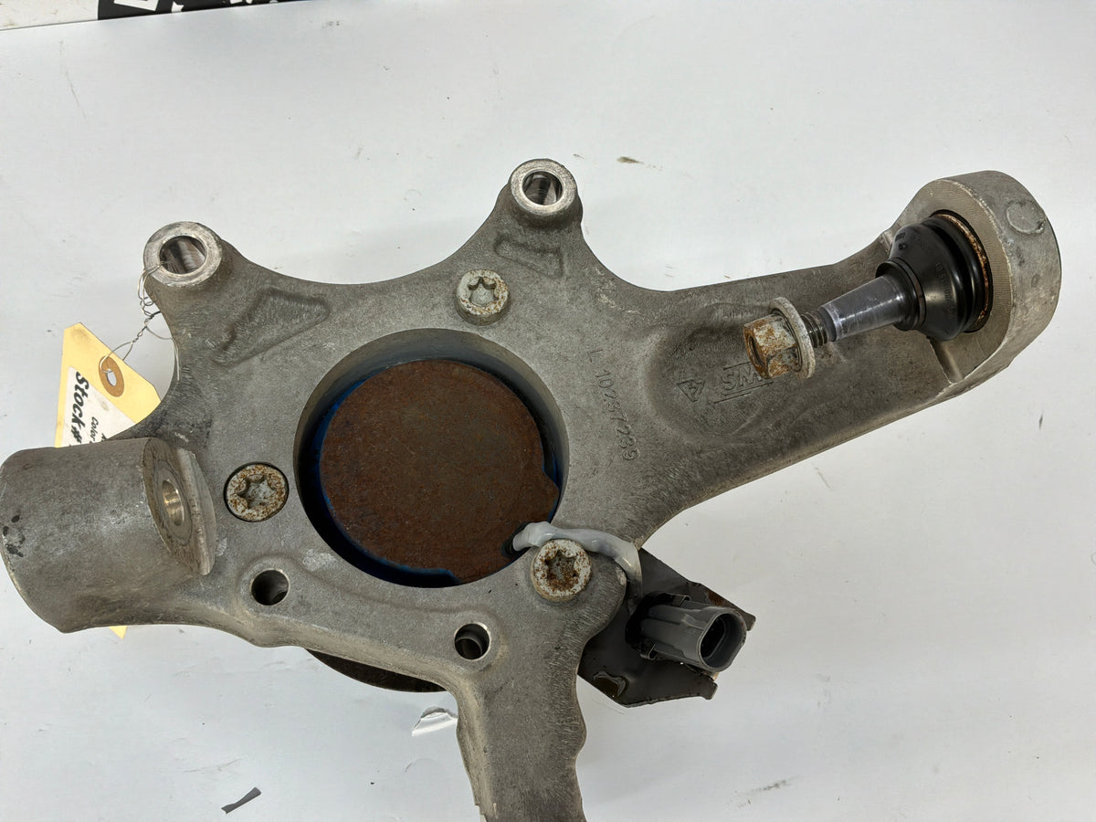 2002 Chevy C5 Corvette LH Driver Front Suspension Spindle Knuckle Hub OEM