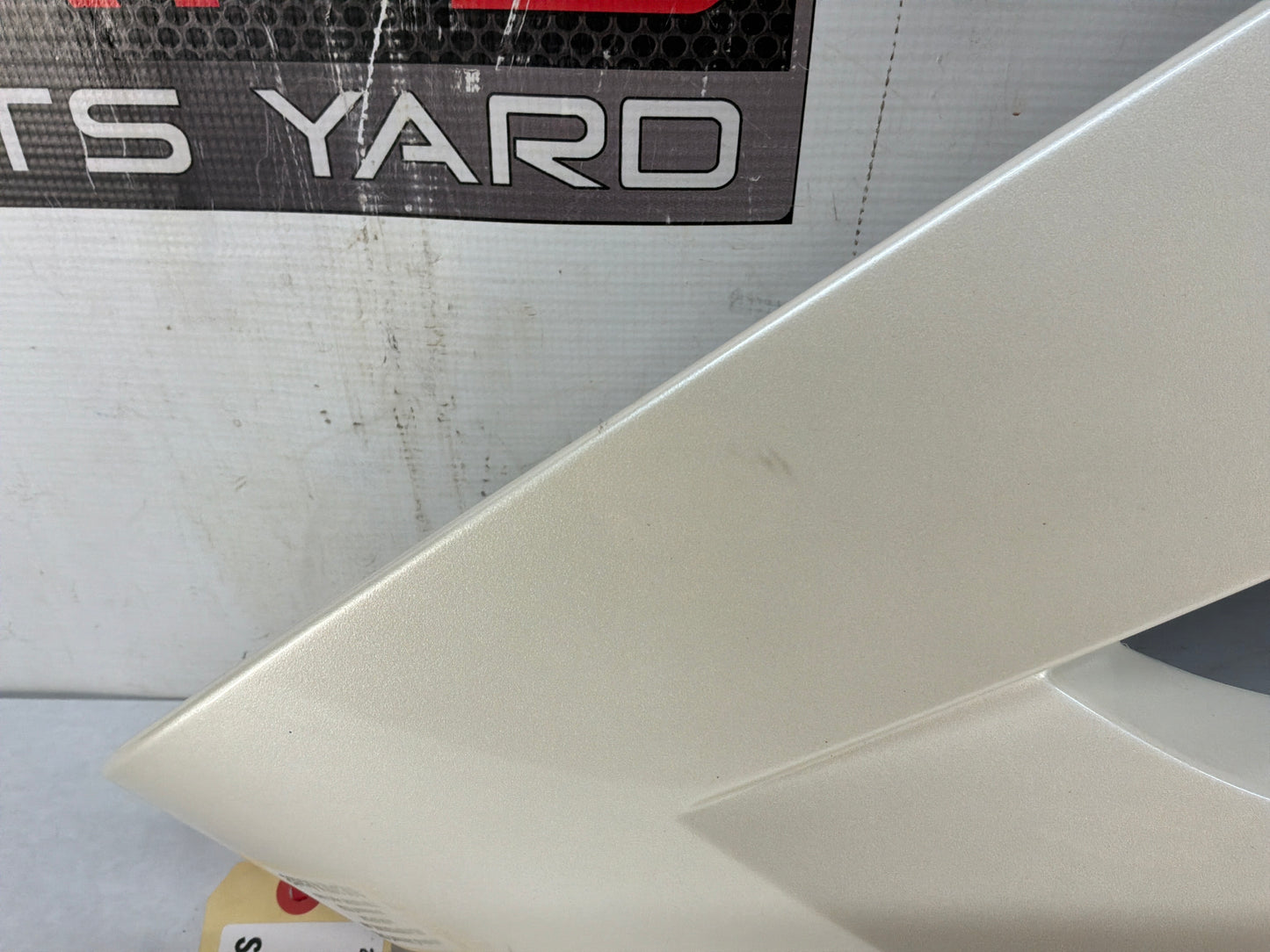 2012 Chevy Avalanche Exterior RH Passenger Outer Trim Bed Cargo Box Sail Panel Cladding OEM