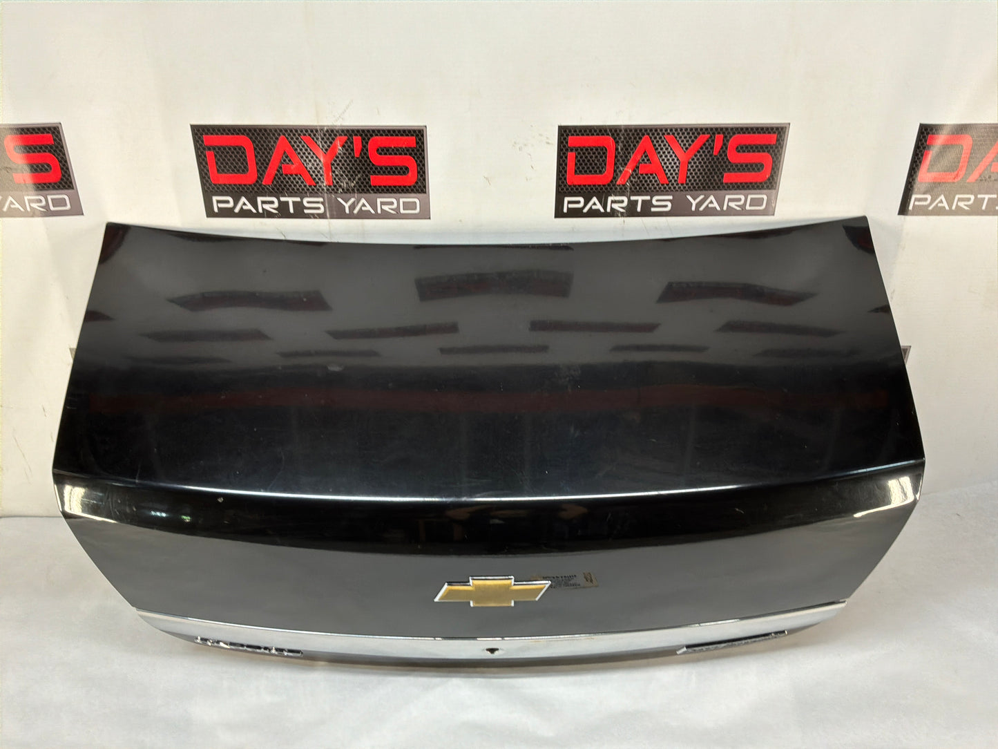 Trunk deck lid - Day's Parts Yard