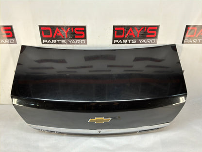 Trunk deck lid - Day's Parts Yard