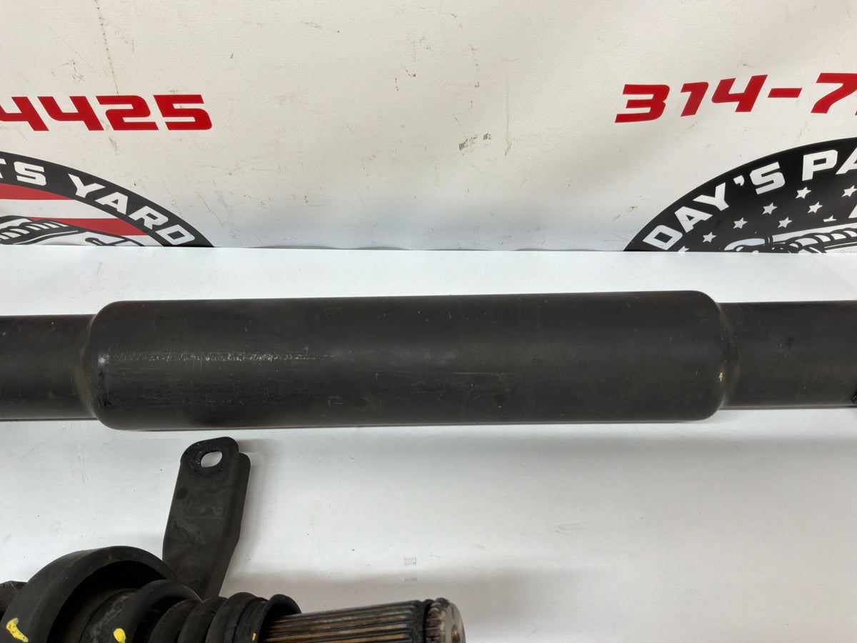 2014 Chevy SS Sedan Automatic Driveshaft Drive Shaft Propeller OEM - Day's Parts Yard