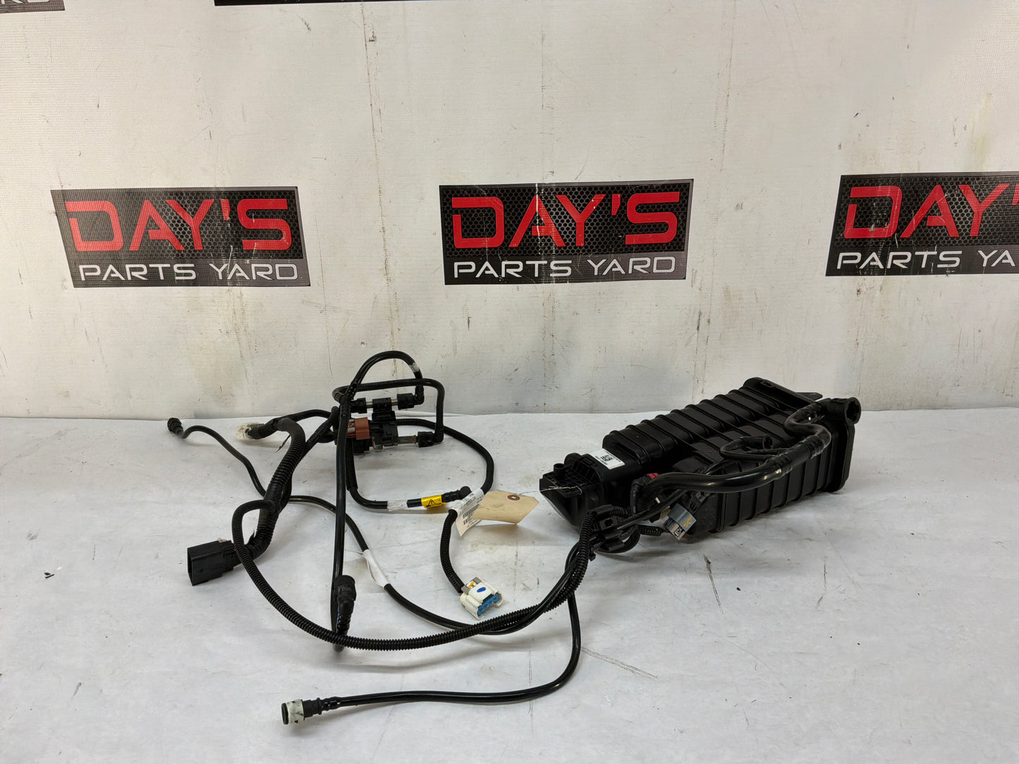 2014 Chevy Caprice PPV Fuel Tank EVAP Vapor Charcoal Canister w/ Lines Hoses Tubes OEM
