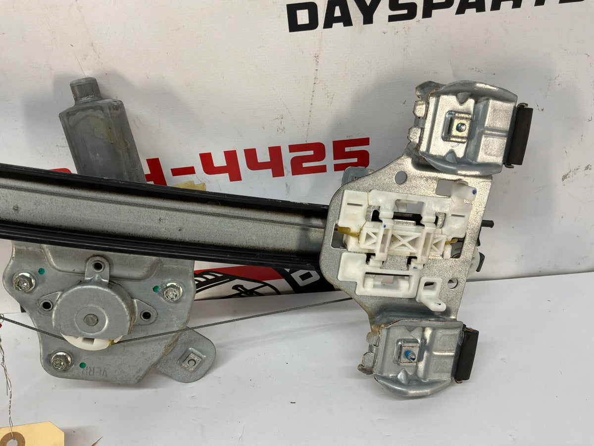 2017 Chevy SS Sedan RH Passenger Rear Window Regulator Motor OEM