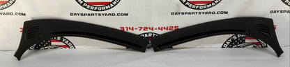 2006 Pontiac GTO Windshield Dash Cowl Defrost Grille Panels Vent Trim Pair OEM
