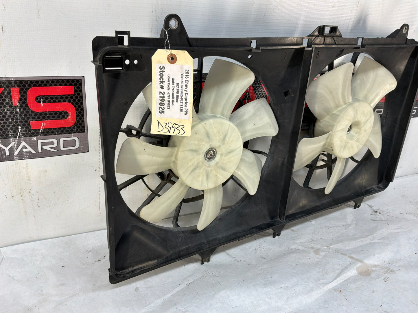 2016 Chevy Caprice PPV Radiator Duel Dual Electric Radiator Cooling Fans OEM