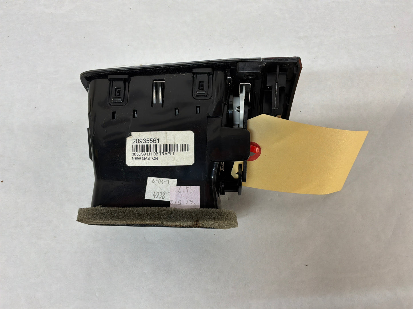 2012 Chevy Avalanche RH Passenger Dash Air Vent Duct Deflector Trim Plate Cover OEM