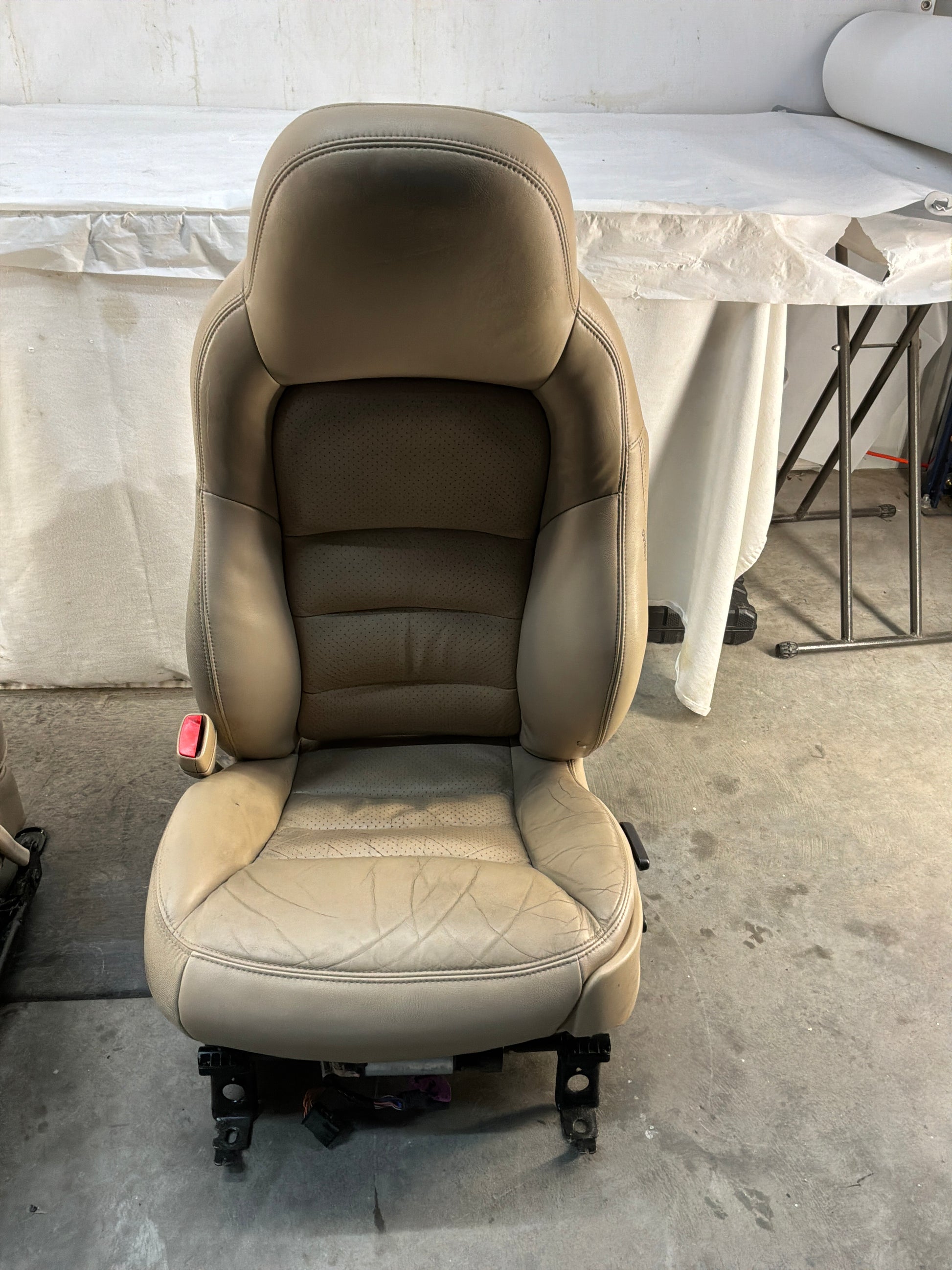 Seats - Day's Parts Yard