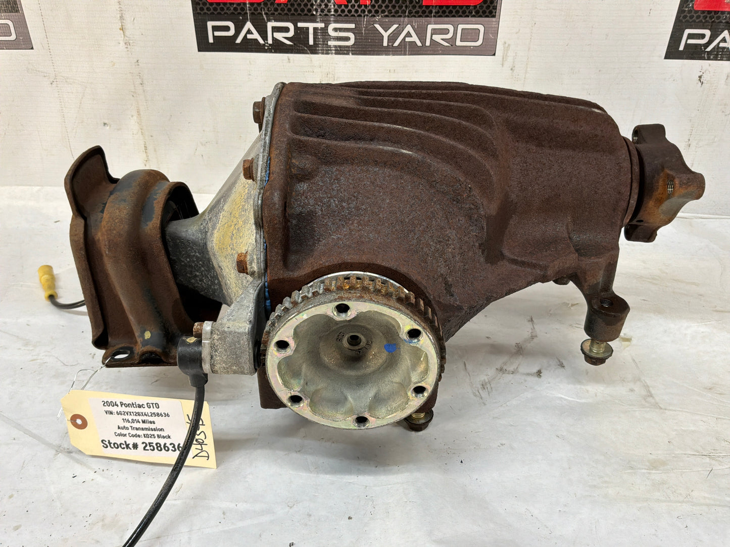 2004 Pontiac GTO Rear End Rearend Carrier Axle Differential 3.46 LSD OEM