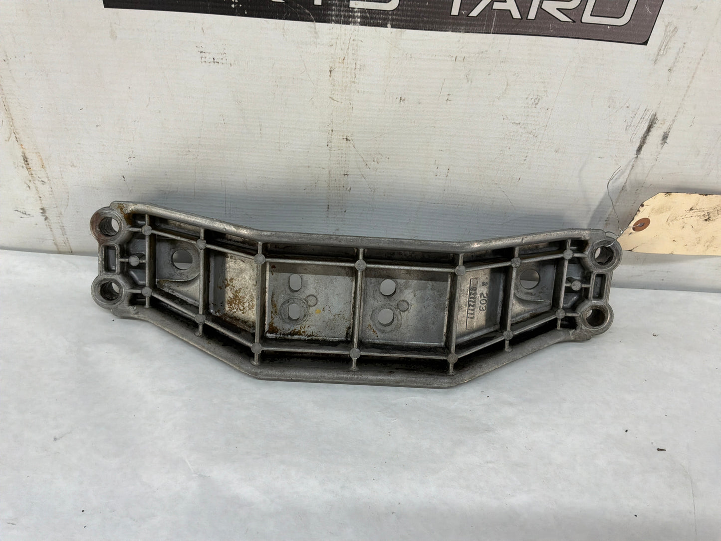 Transmission bracket - Day's Parts Yard