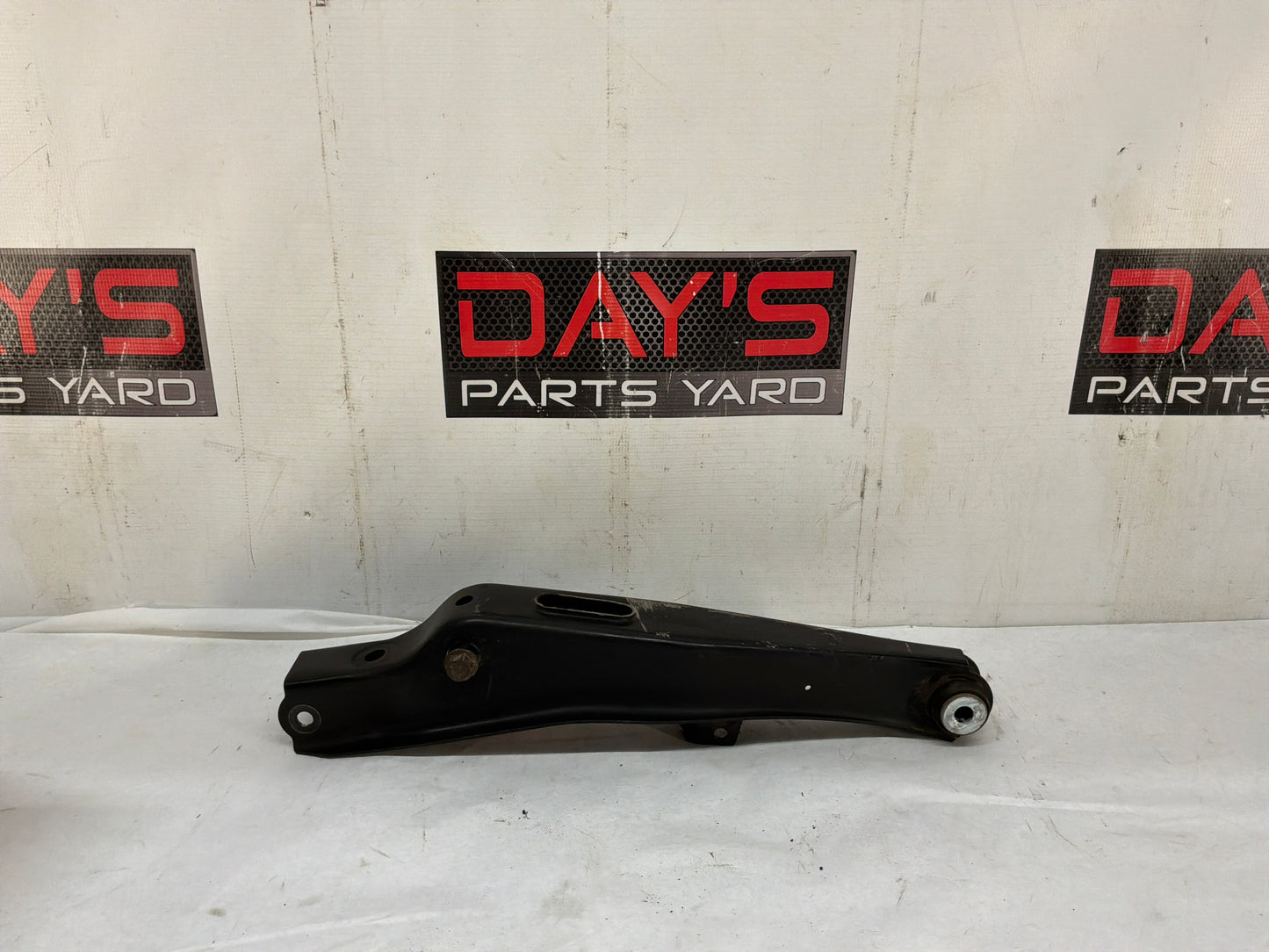 2015 Chevy SS Sedan RH Passenger Rear Suspension Lower Control Arm OEM