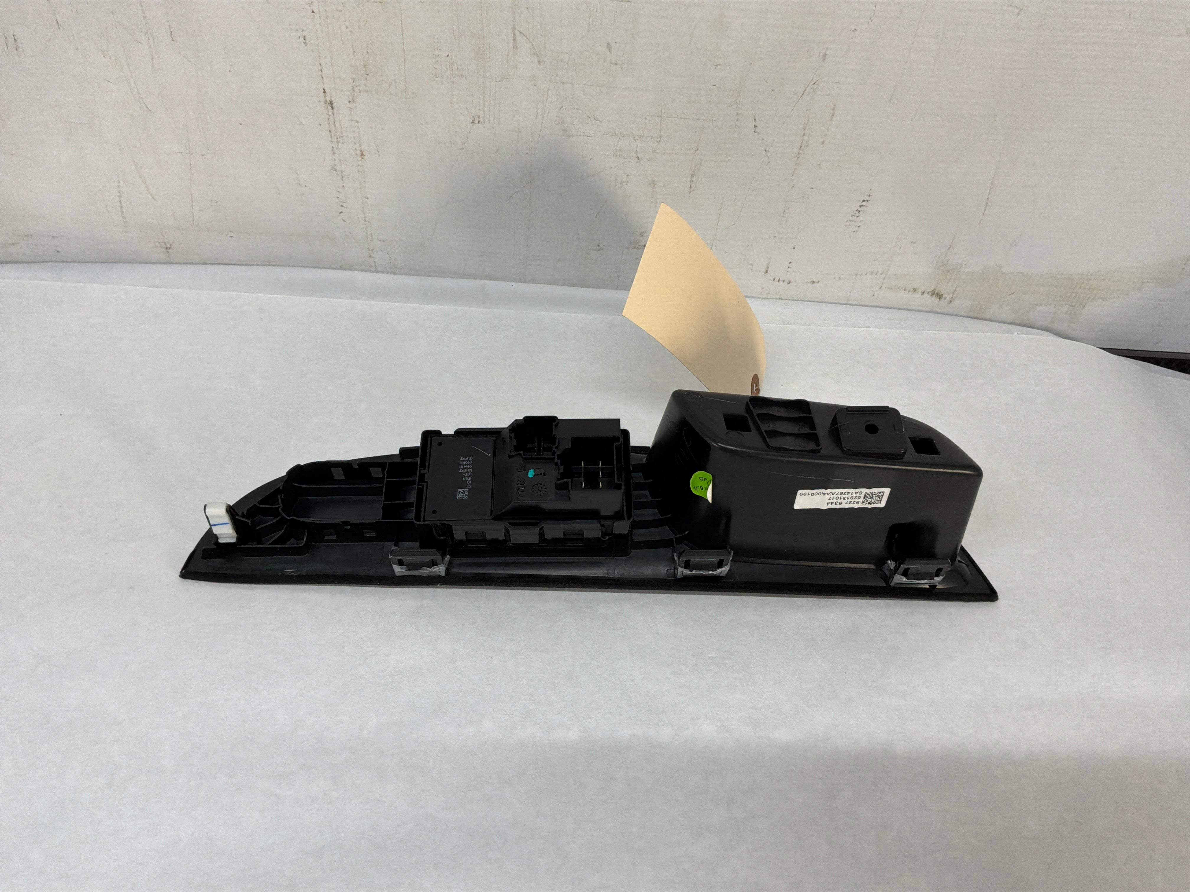 2015 Chevy SS Sedan Front RH Passenger Door Panel Window Switch OEM