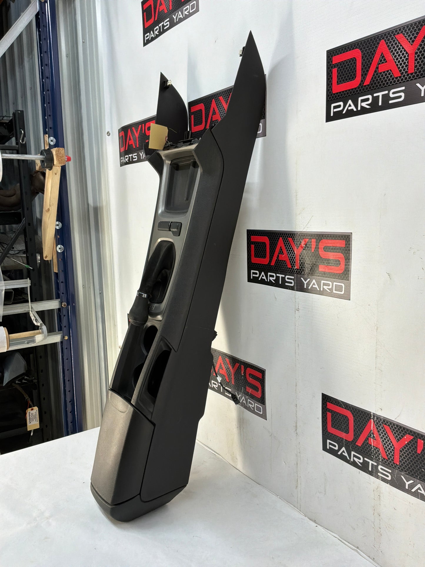 2015 Chevrolet Camaro SS 1LE Complete Center Console Arm Rest OEM